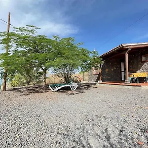 https://villa-casa-donelia.in-canary-islands.com